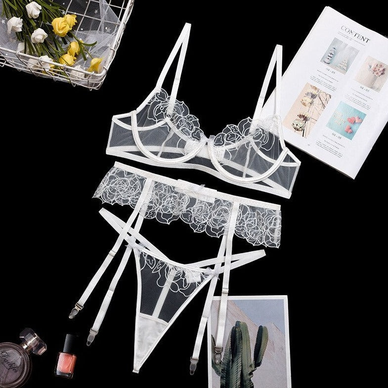 Duo lingerie push up et string en tulle brodée