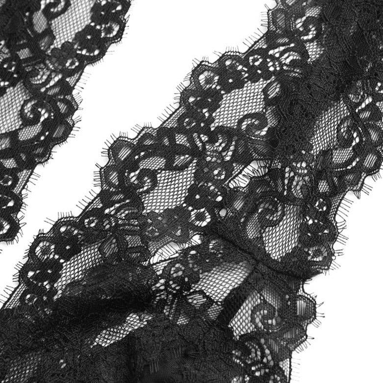 Dentelle d'une nuisette noire