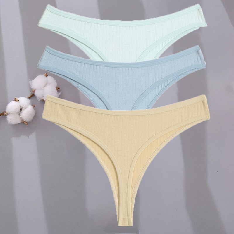 Lot de 3 strings en coton, blanc, bleu clair et beige