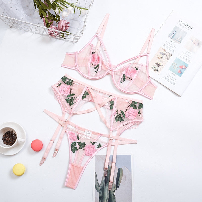Ensemble de lingerie bohème rose à fleurs