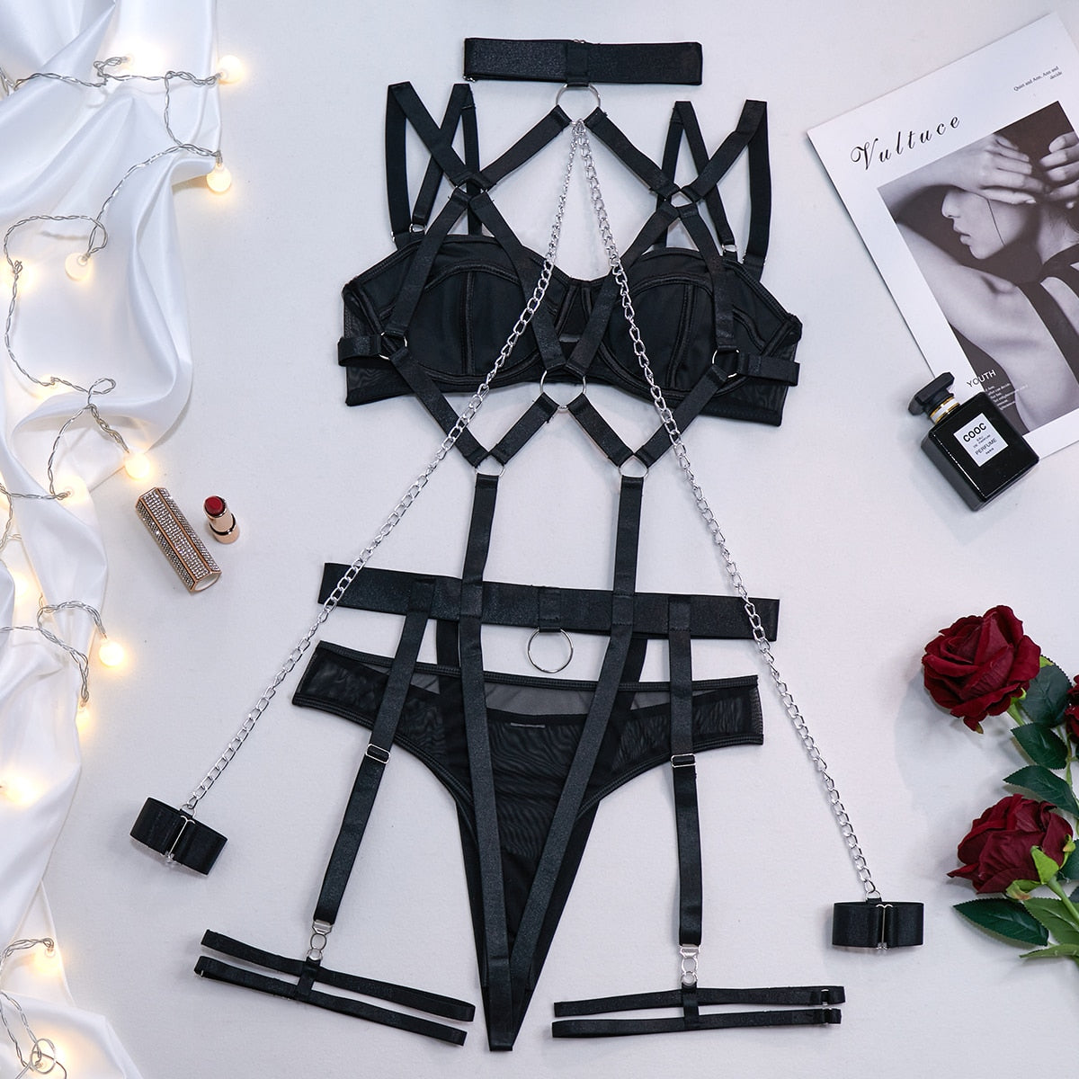 Ensemble érotique chaînes et porte-jarretelles