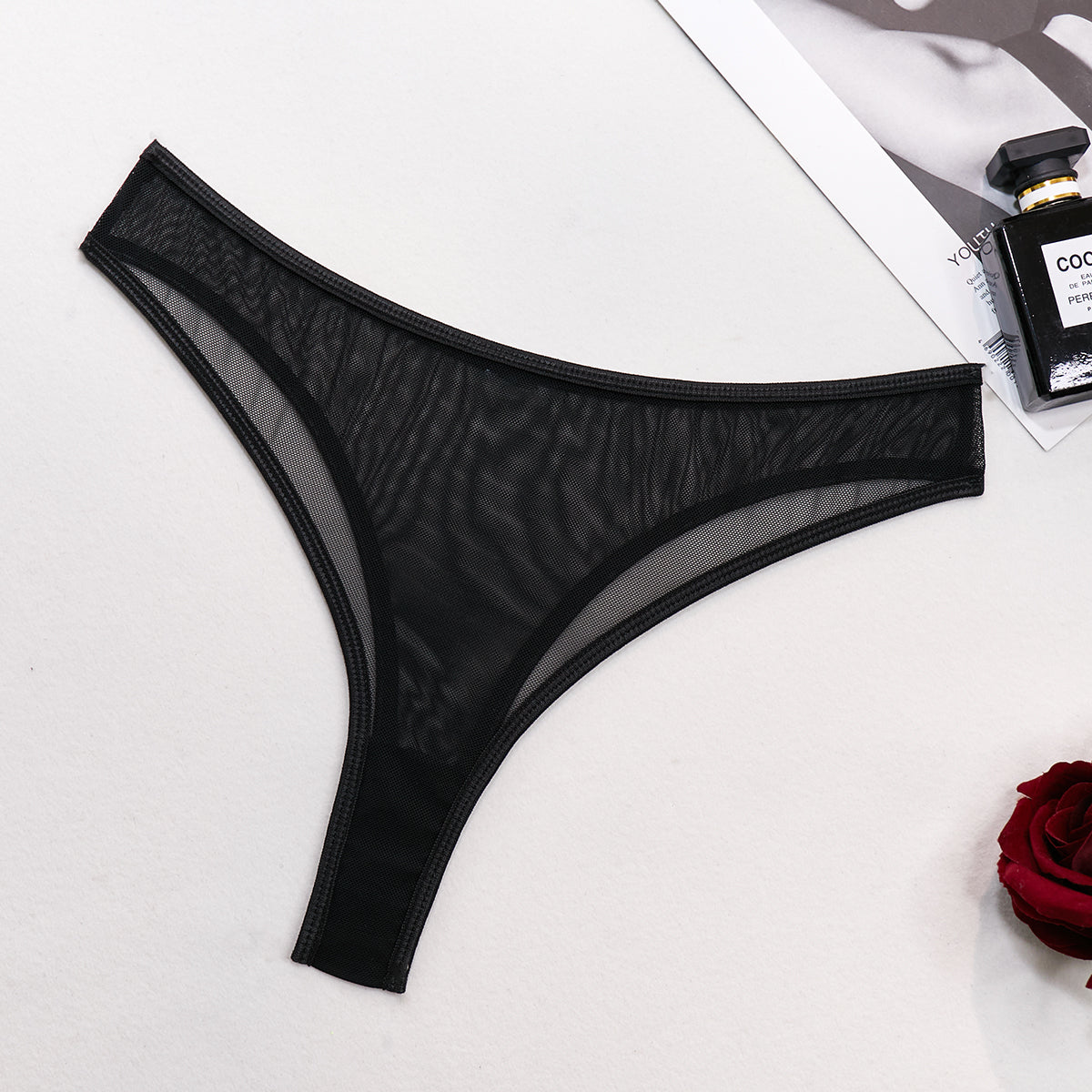 Ensemble érotique chaînes et porte-jarretelles