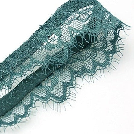 Dentelle d'un soutien-gorge vert