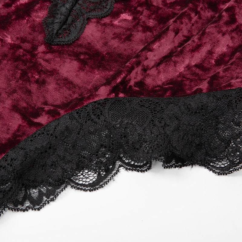 Dentelle noire d'un body en velour pour femme