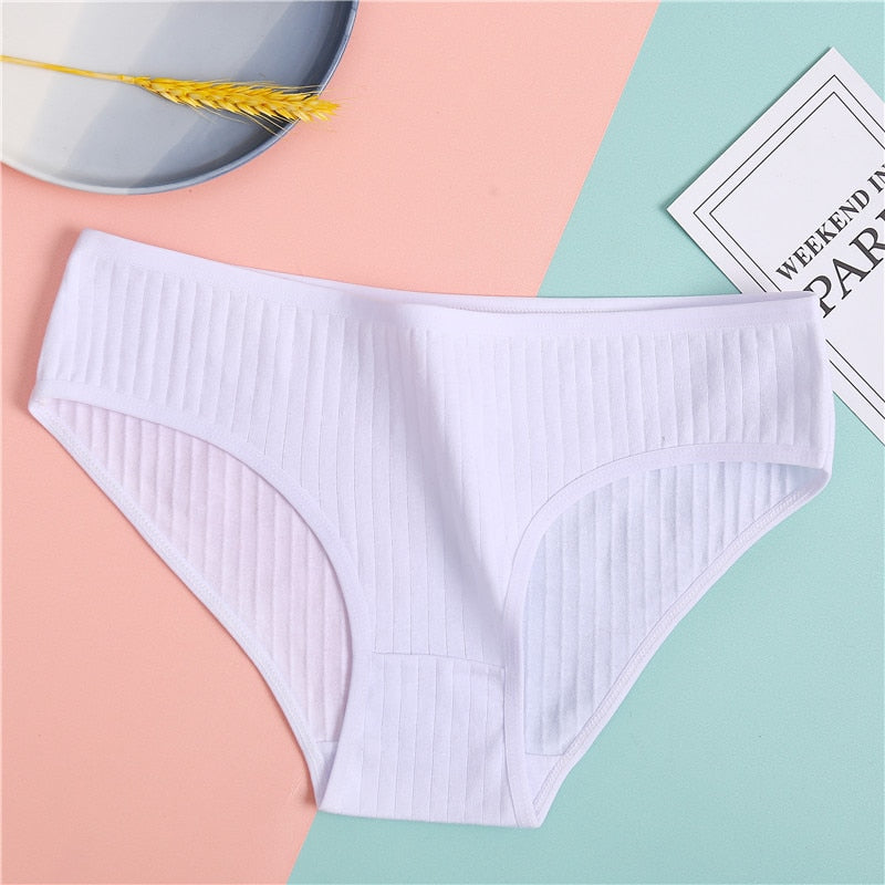 Petite culotte blanche en coton