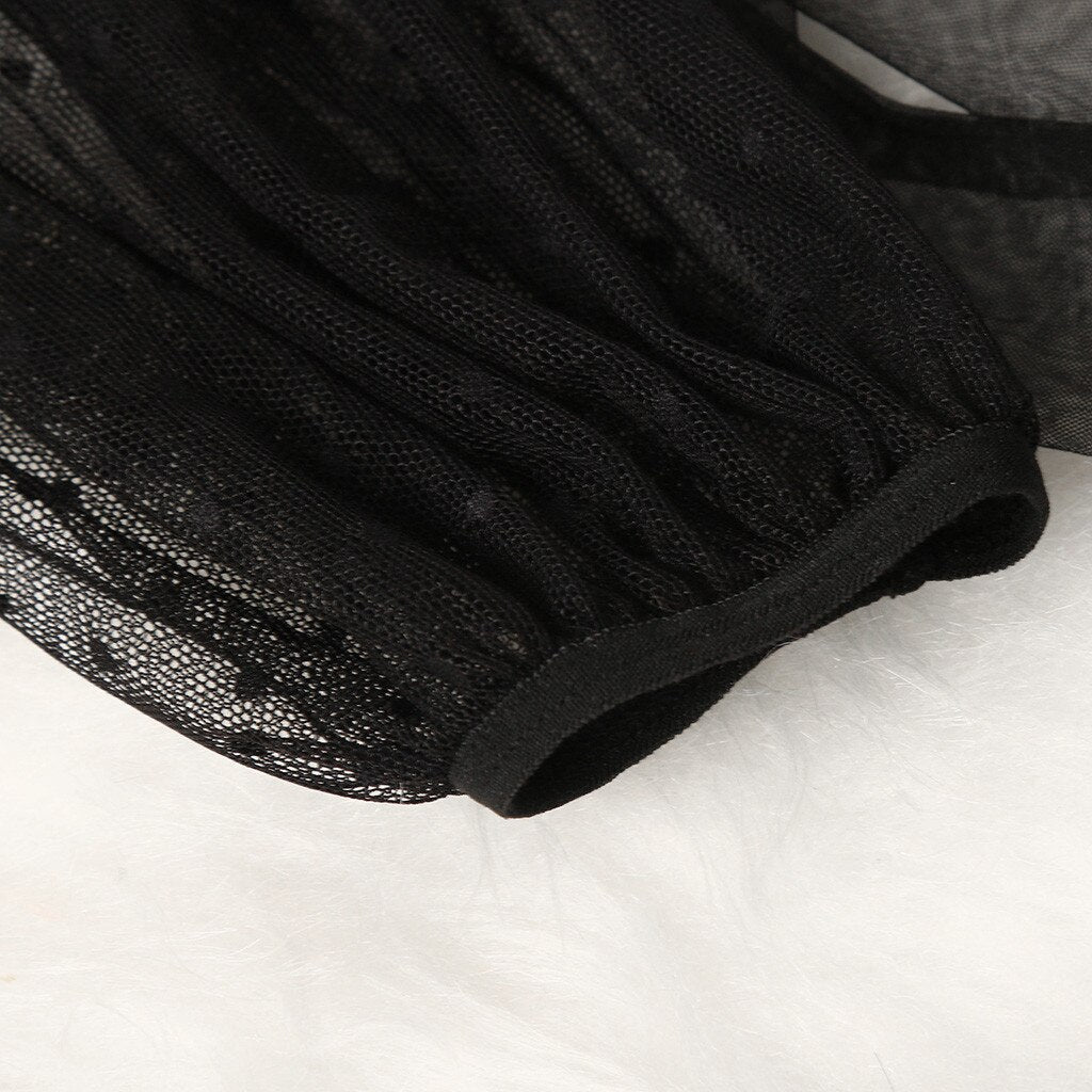 Tissu noir d'une robe de nuit