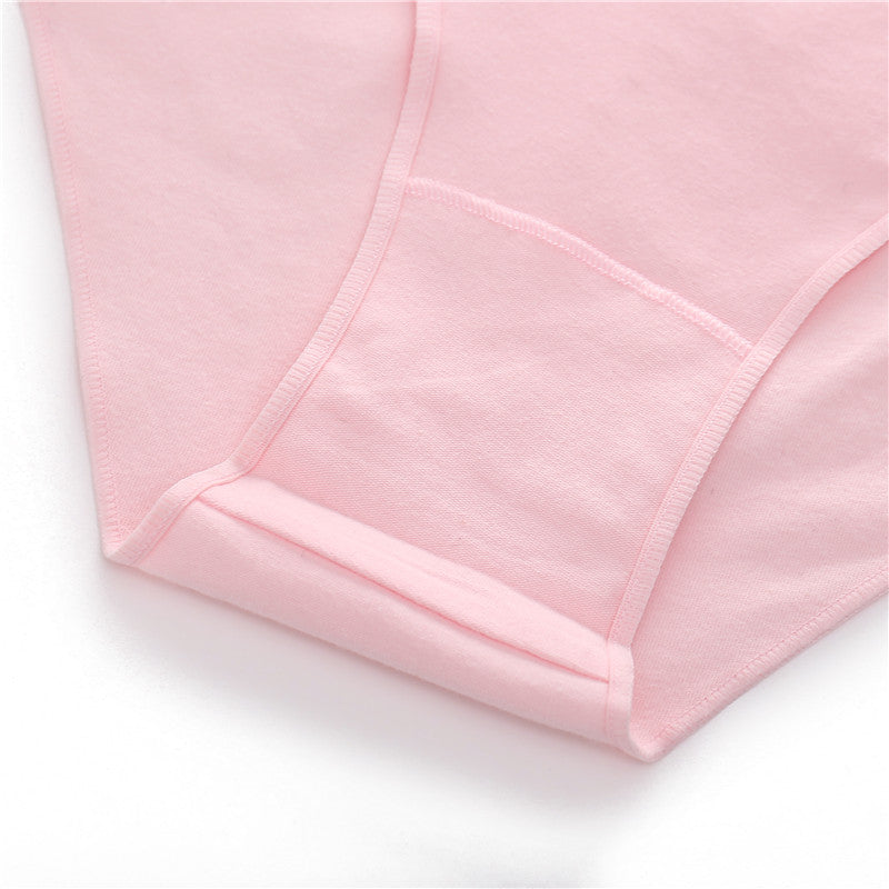 Doublure d'une culotte rose en coton pour femme
