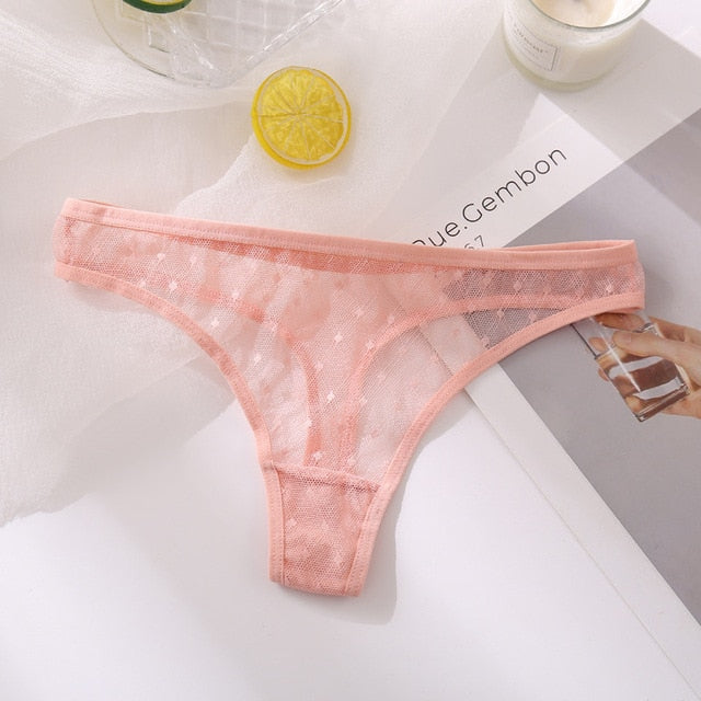 String en tulle rose transparent