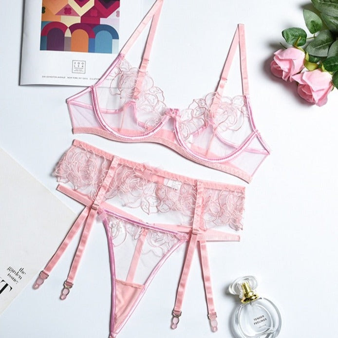 Duo lingerie push up et string en tulle rose