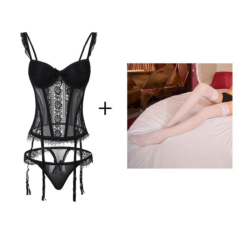 Duo sexy guêpière, bas blancs et string