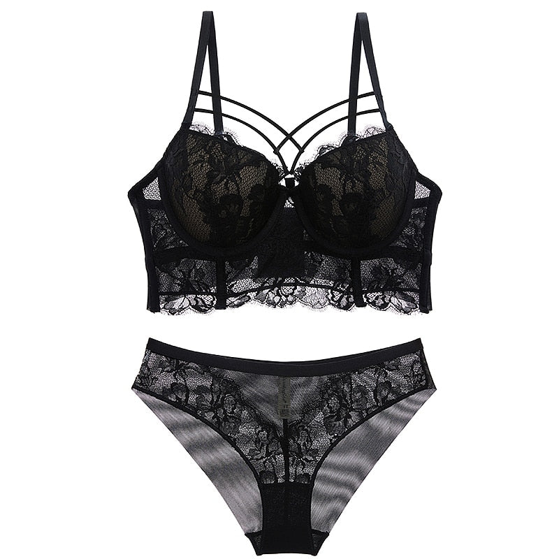 Ensemble bralette et culotte en dentelle noire watsunder