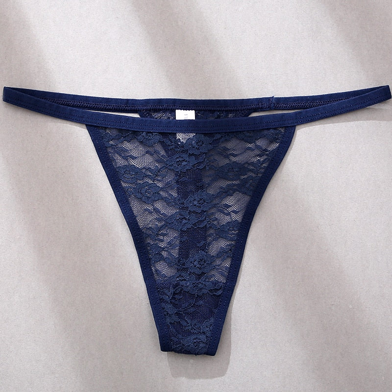 string bleu dentelle transparente