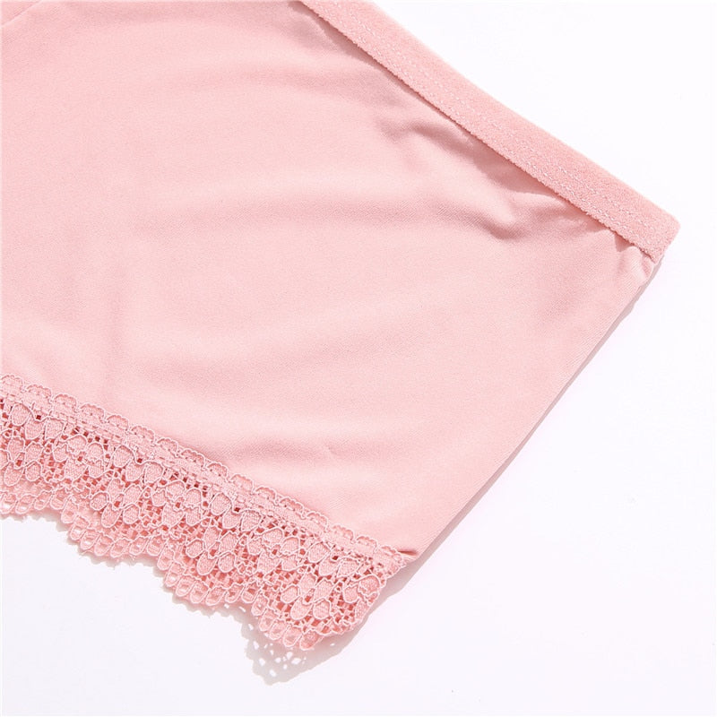 Tissu rose d'un shorty pour femme watsunder