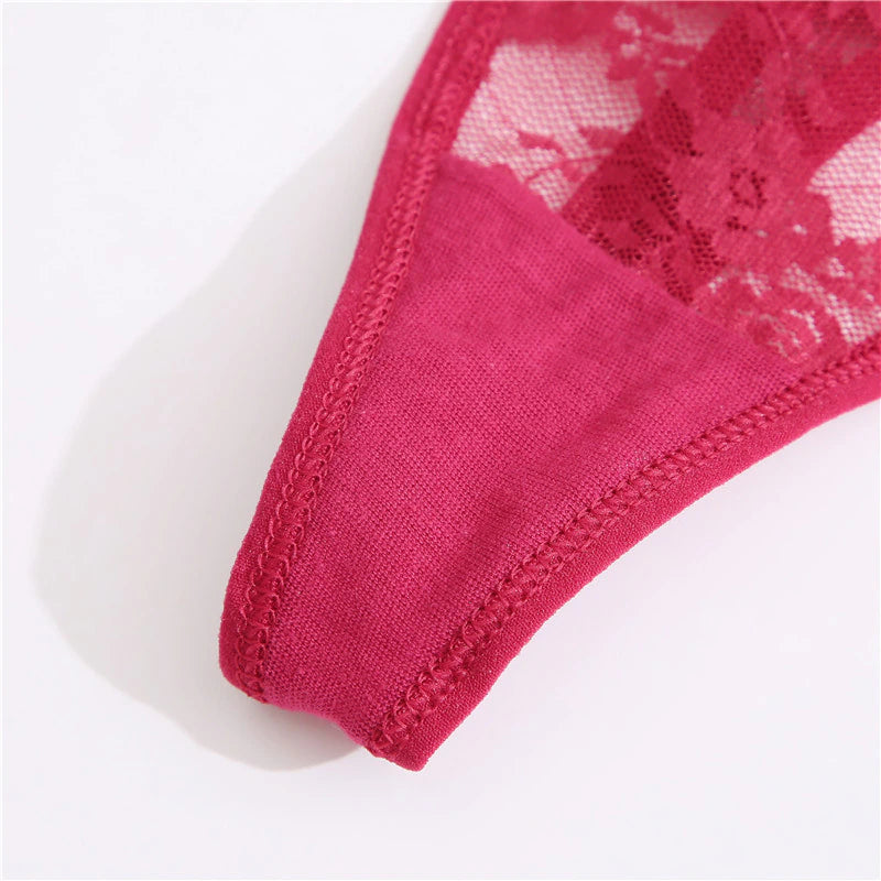 doublure coton d'un string sexy rouge