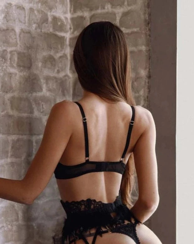 Lingerie noire pour femme