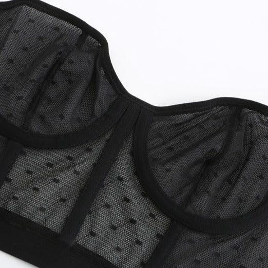 Bonnet avec armature d'un bustier noir en tulle pour femme