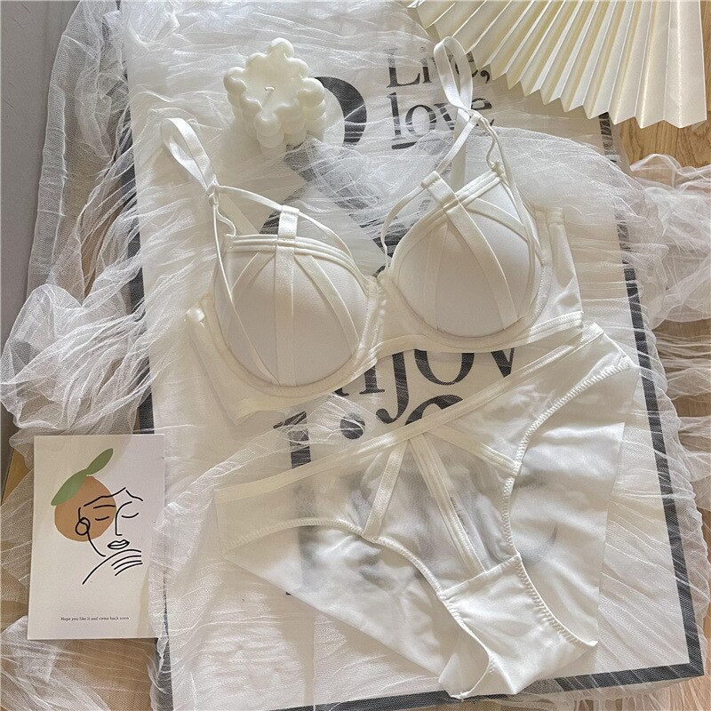 Ensemble de lingerie bondage blanc watsunder