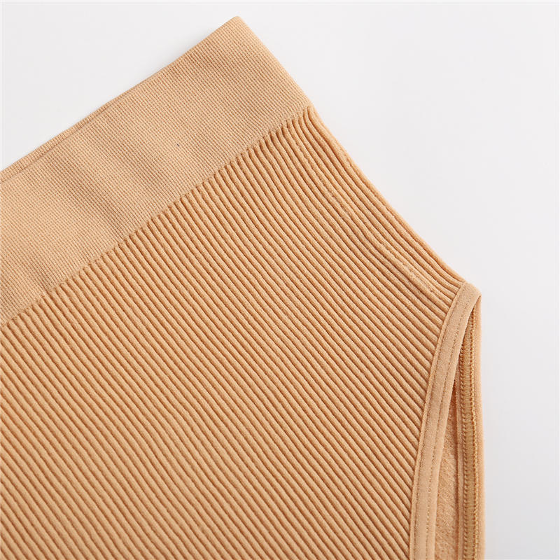 Culotte ventre plat unie en tissu beige