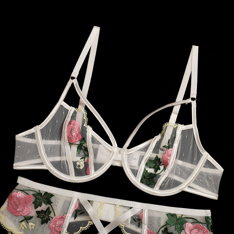 Soutien-gorge bohème en tulle avec broderie fleurs