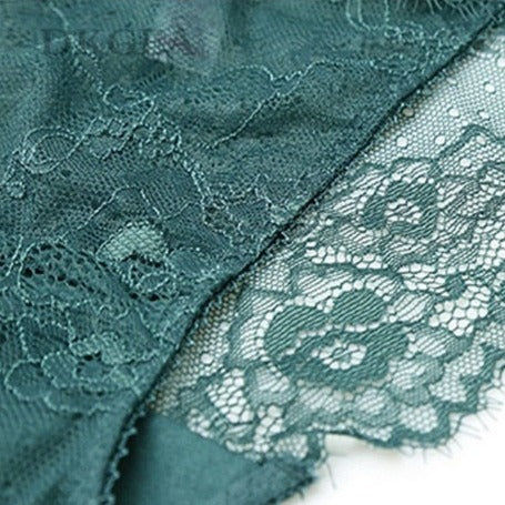 Dentelle d'un soutien-gorge en dentelle vert