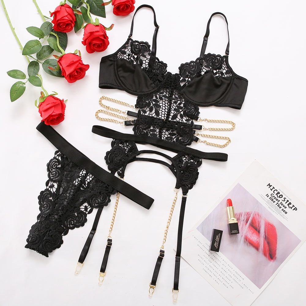 Besticktes Dessous-Set