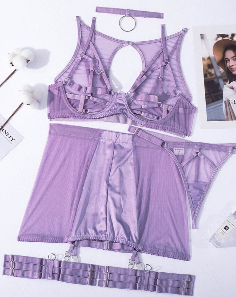 Ensemble de lingerie transparent violet