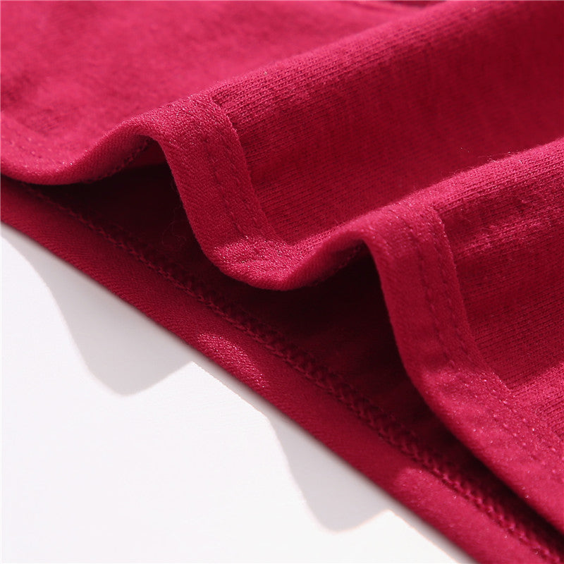 Tissu d'une culotte en coton rouge pour femme